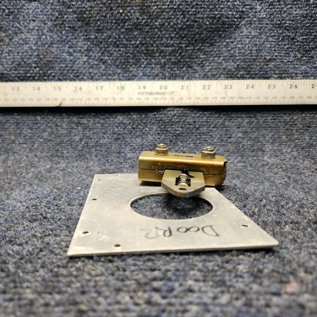 Used aircraft parts for sale, H-910-1 MOONEY M20J LACHT DOOR UPPER WITH PLATE