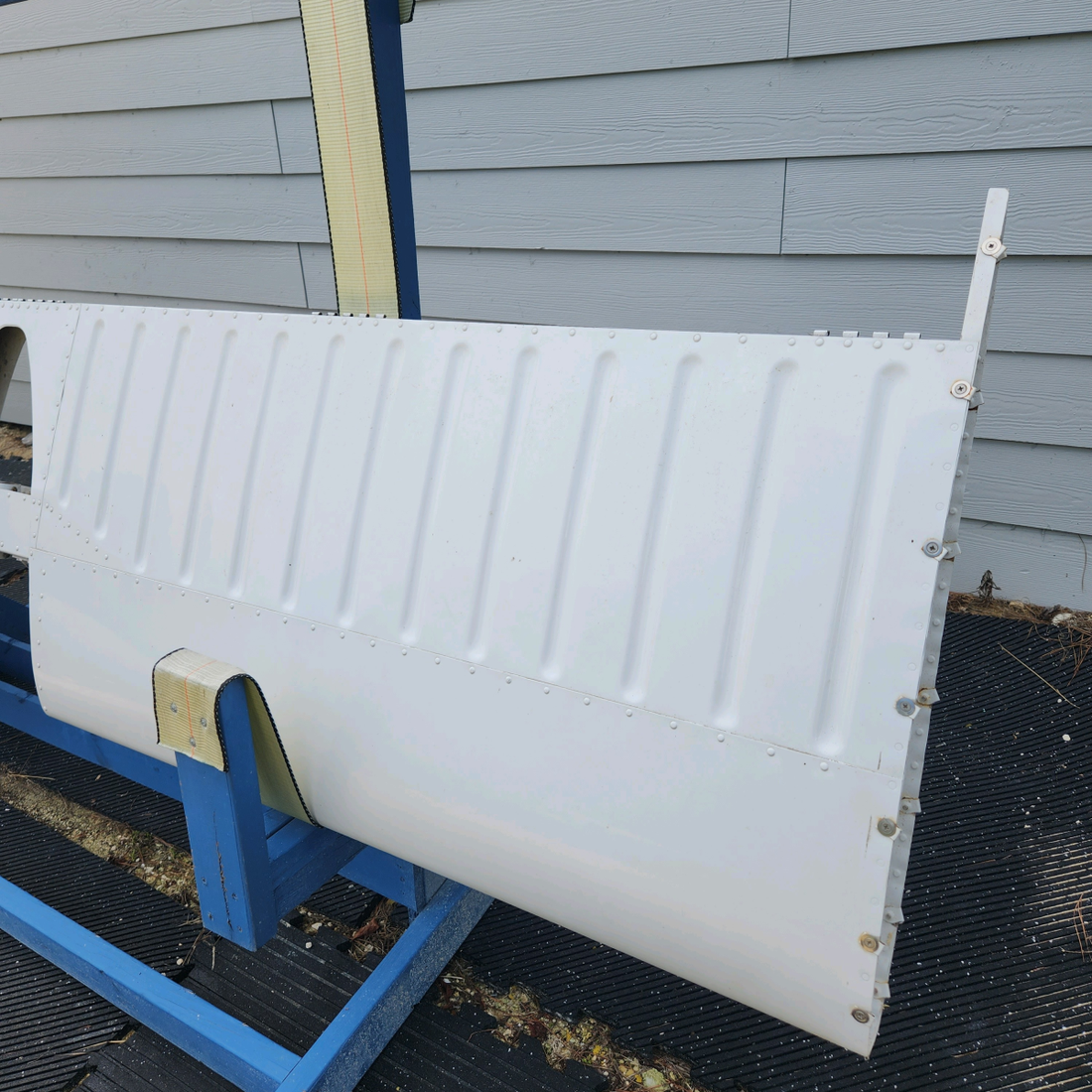 Used aircraft parts for sale, 63460-000 PIPER PA28-140 STABILATOR ASSEMBLY - HAVE A LITLE CRACK - "SEE PHOTOS FOR DETAILS".