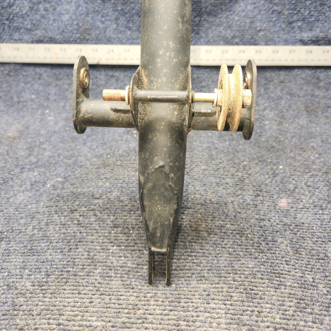 Used aircraft parts for sale, 62019-003 PIPER PA28-140 Control Column Assembly/No Joint