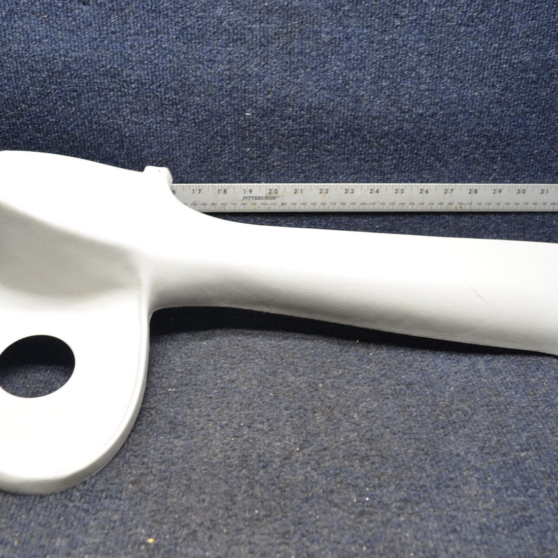 Used aircraft parts for sale, 0515026-20 Cessna 172RG DOOR POST TRIM RH