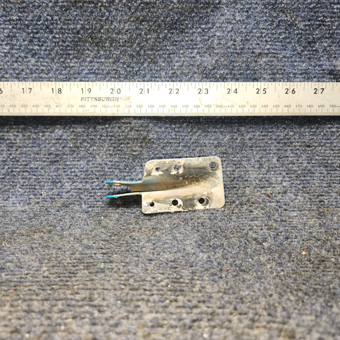 Used aircraft parts for sale, 66913-000 PIPER PA28-140 Hinge Cabin Door Top