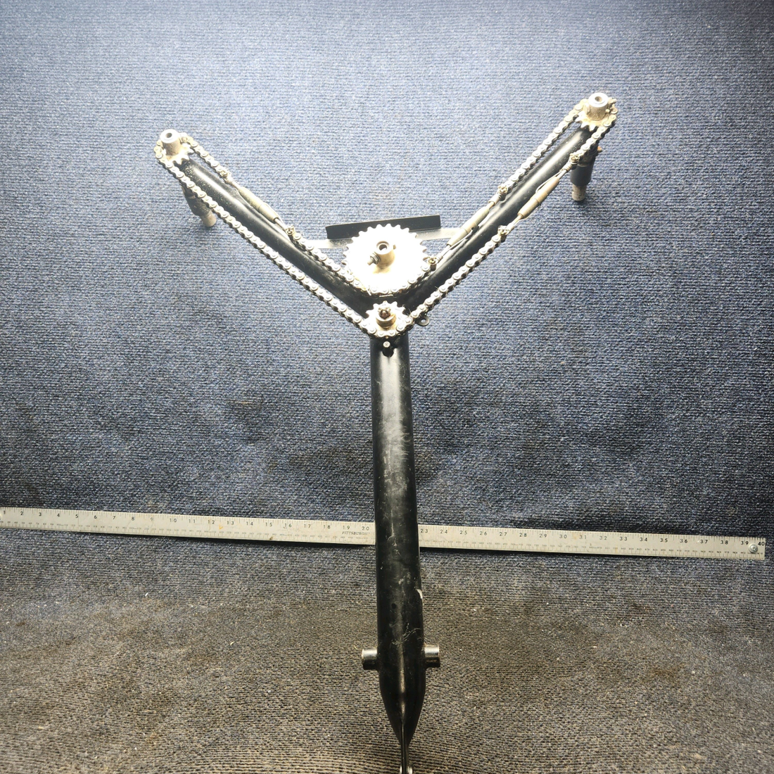 Used aircraft parts for sale, 0413368-1 cessna 150G Control “Y” Yoke Weld Assy with Chains and Gears