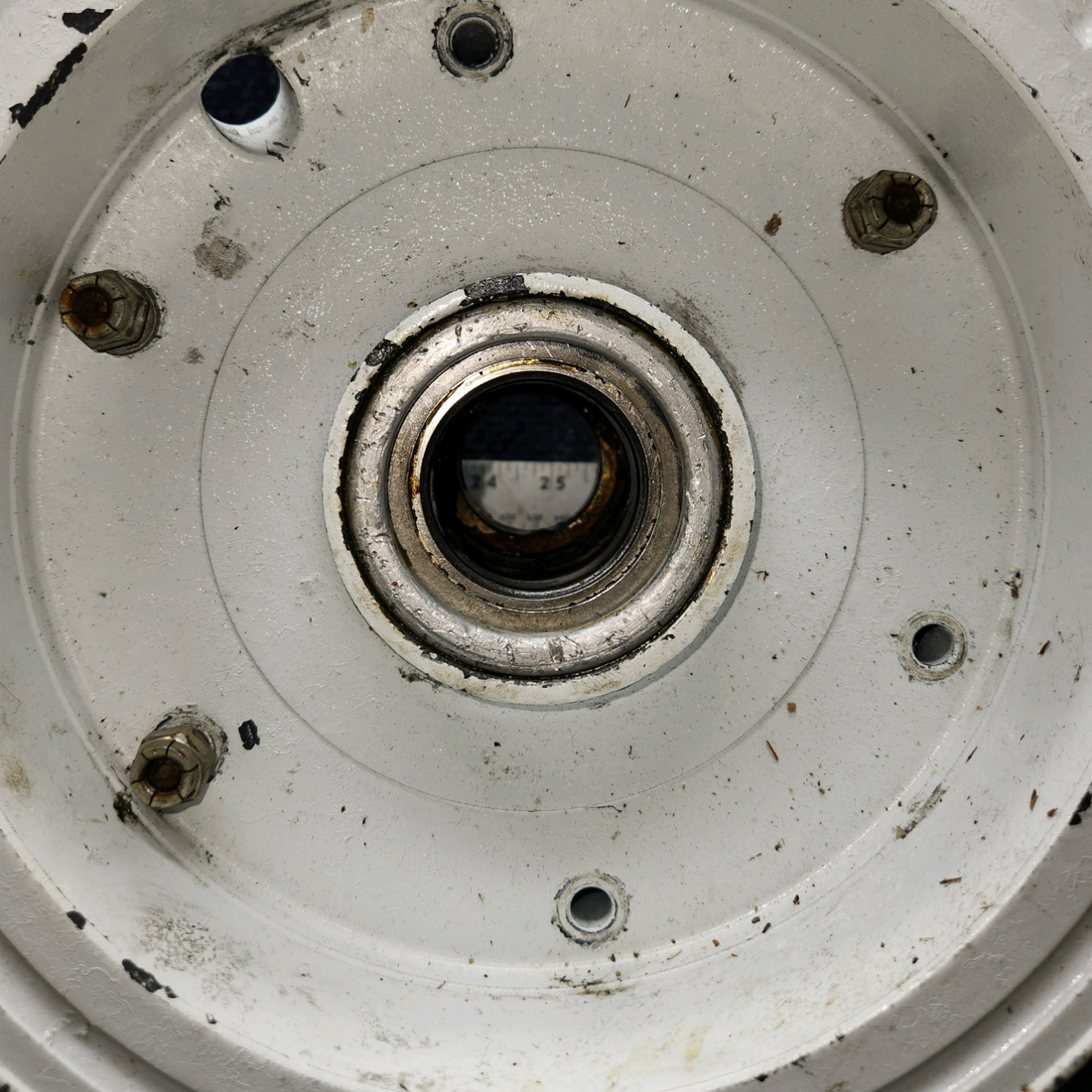 Used aircraft parts for sale, 40-98 BEECHCRAFT 95-55B Main Gear Wheel Assembly – 8"