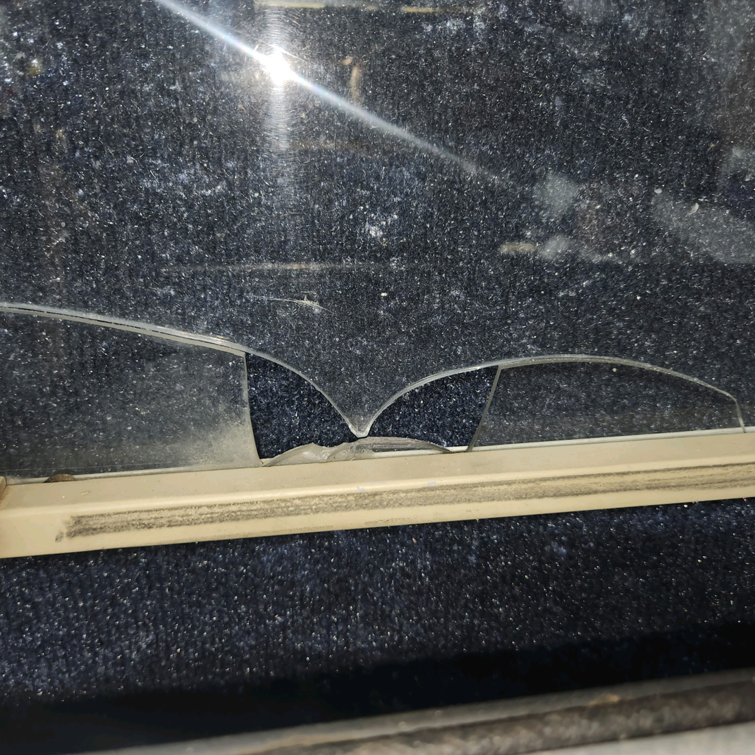 Used aircraft parts for sale, 0511106-175 Cessna 172 Cabin Door - LH