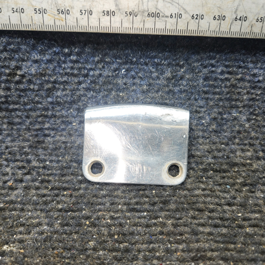 Used aircraft parts for sale, 0413025-2 cessna 150G Striker Plate Assembly