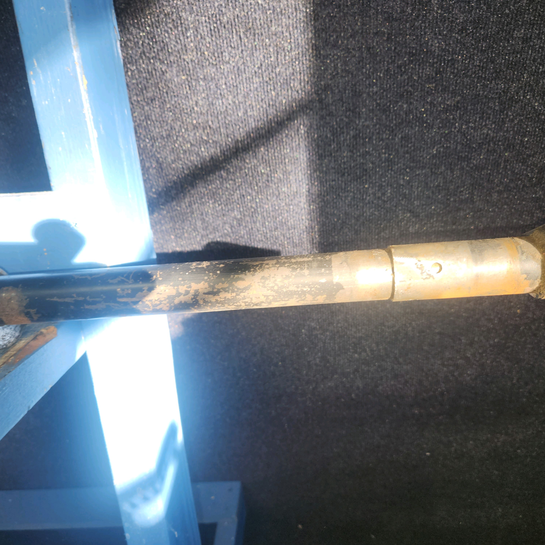 Used aircraft parts for sale, 68451-000 Piper PA32RT-300 Flap Torque tube Assembly