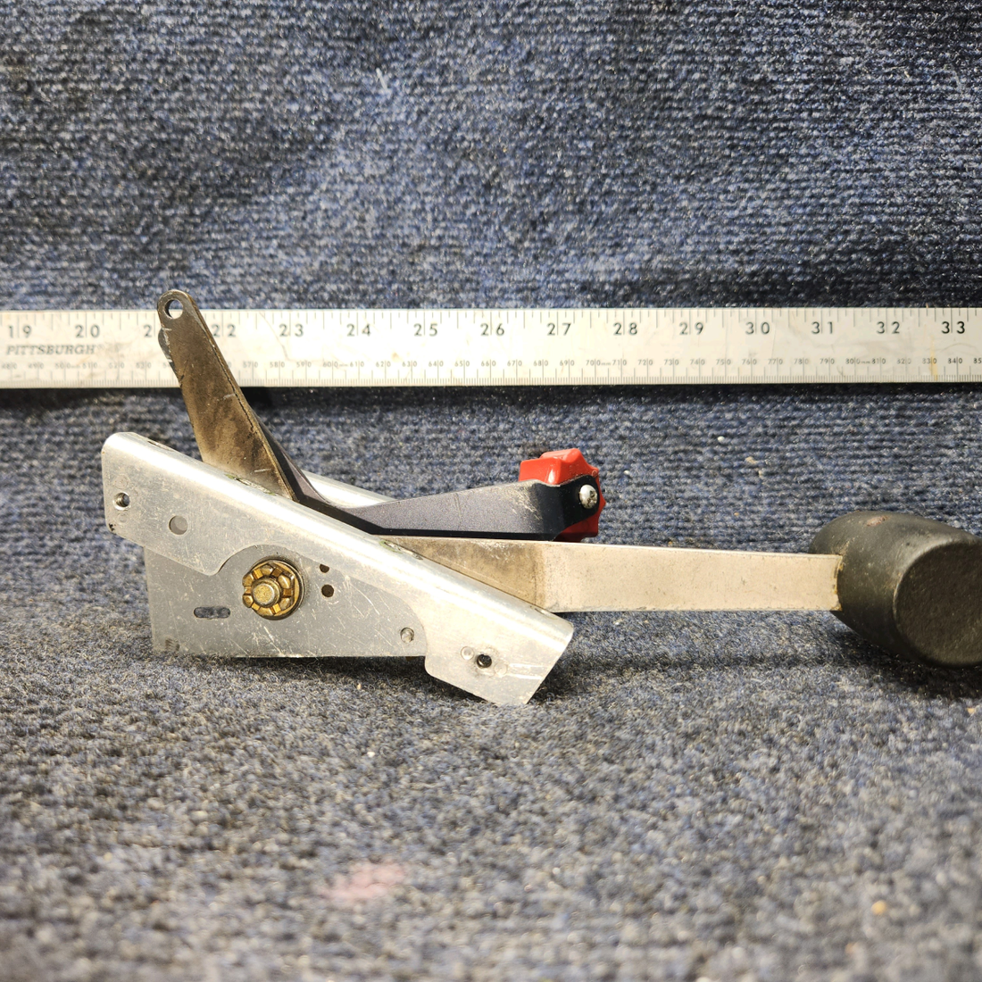 Used aircraft parts for sale, 65850-000 Piper PA28-140 Engine Quadrant Control