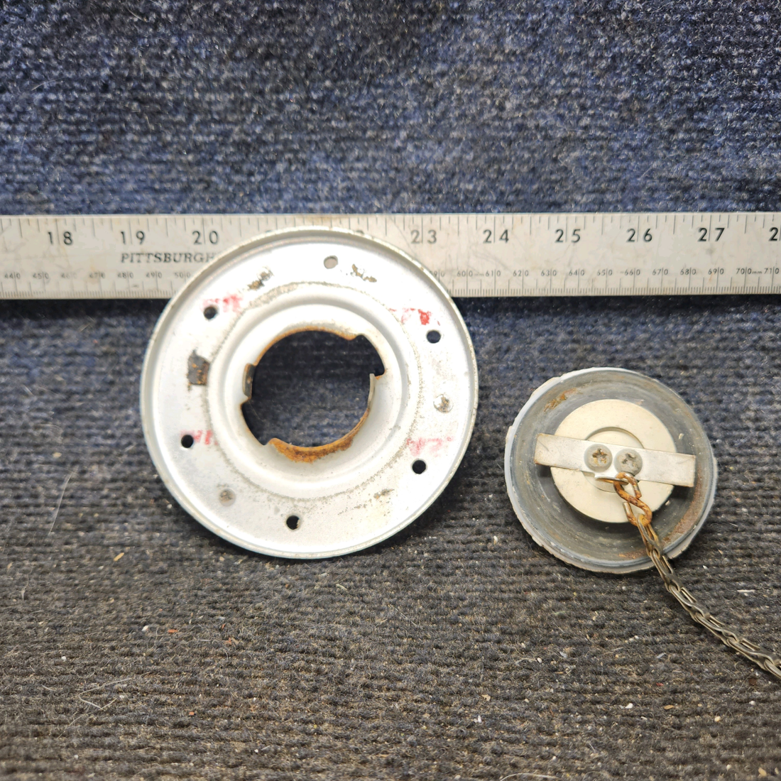 Used aircraft parts for sale, C156003-0101 cessna 172N Fuel Cap Assembly