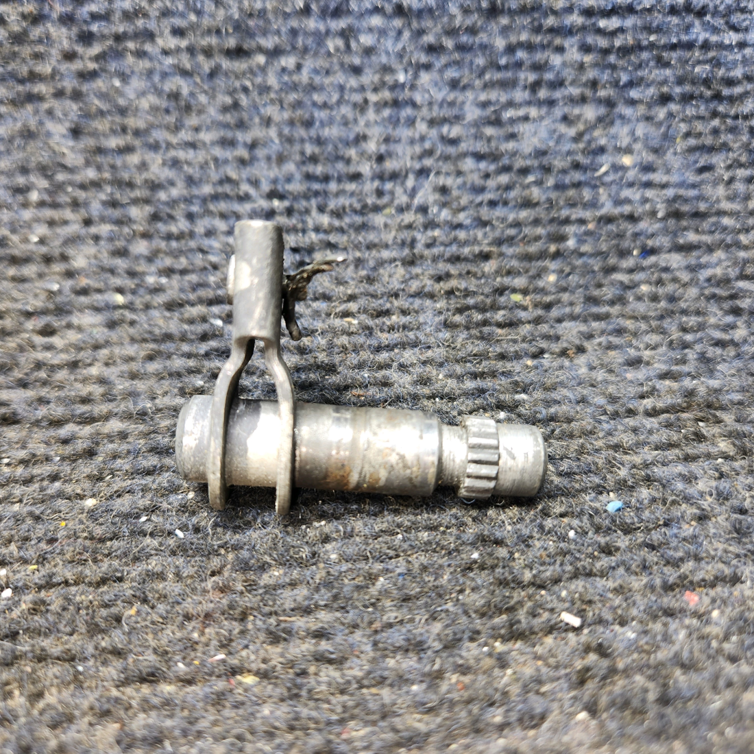 Used aircraft parts for sale, 0413195-3, 0511227-7 Cessna 172E Cabin Door Handle Plate Assembly with Shaft