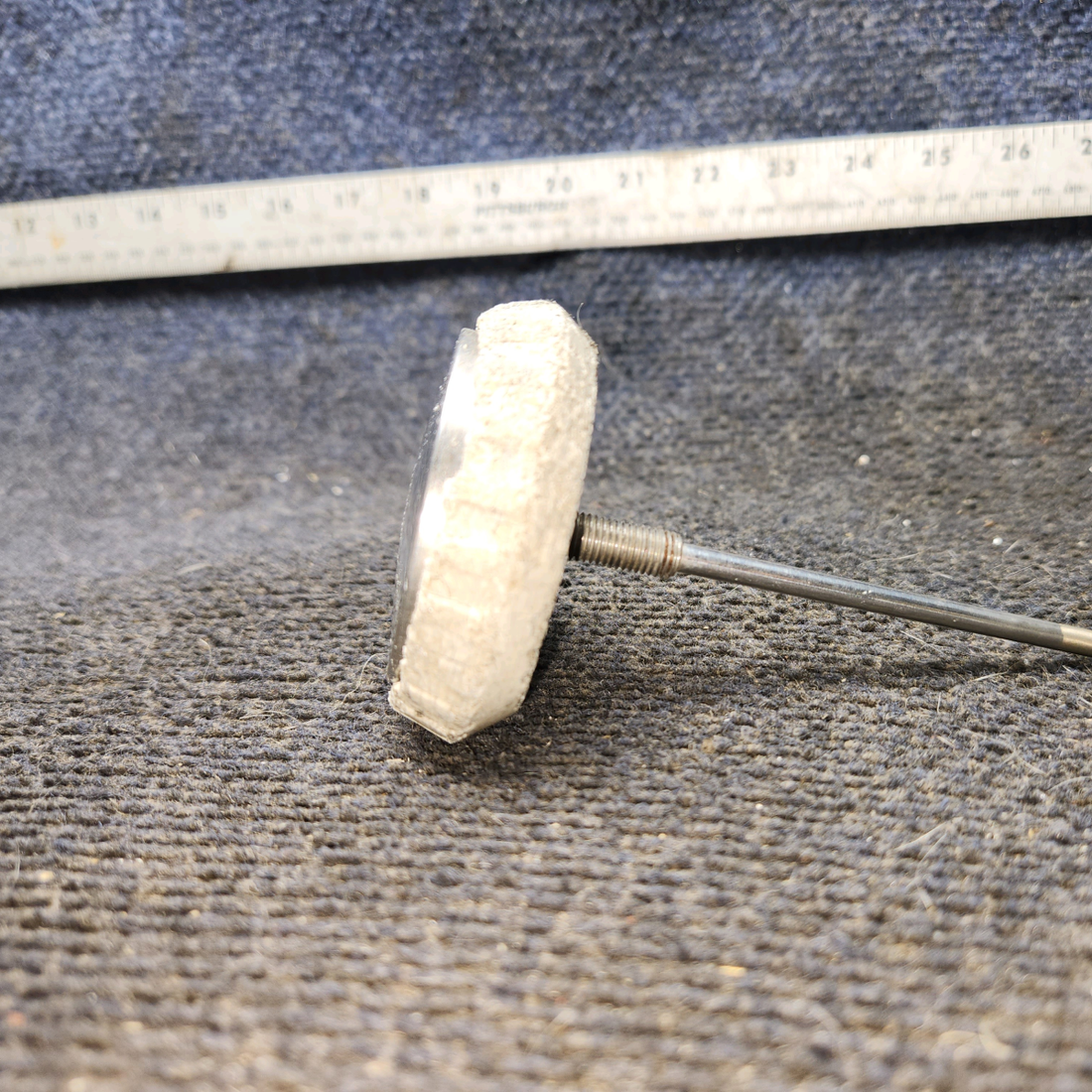 Used aircraft parts for sale, C668507-0101 cessna 172N Gage-Outside Air Temperature