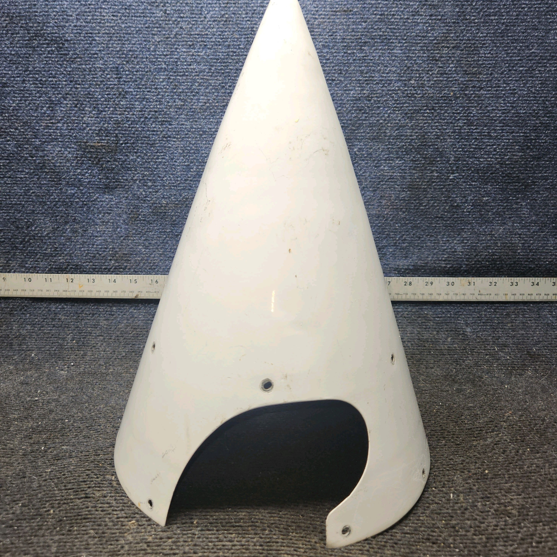 Used aircraft parts for sale, 0550236-8 cessna 172N Spinner