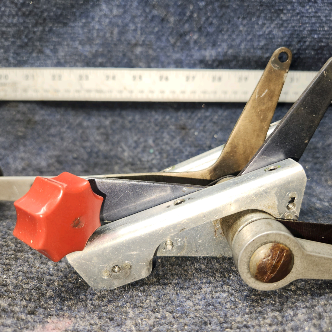 Used aircraft parts for sale, 65850-000 Piper PA28-140 Engine Quadrant Control