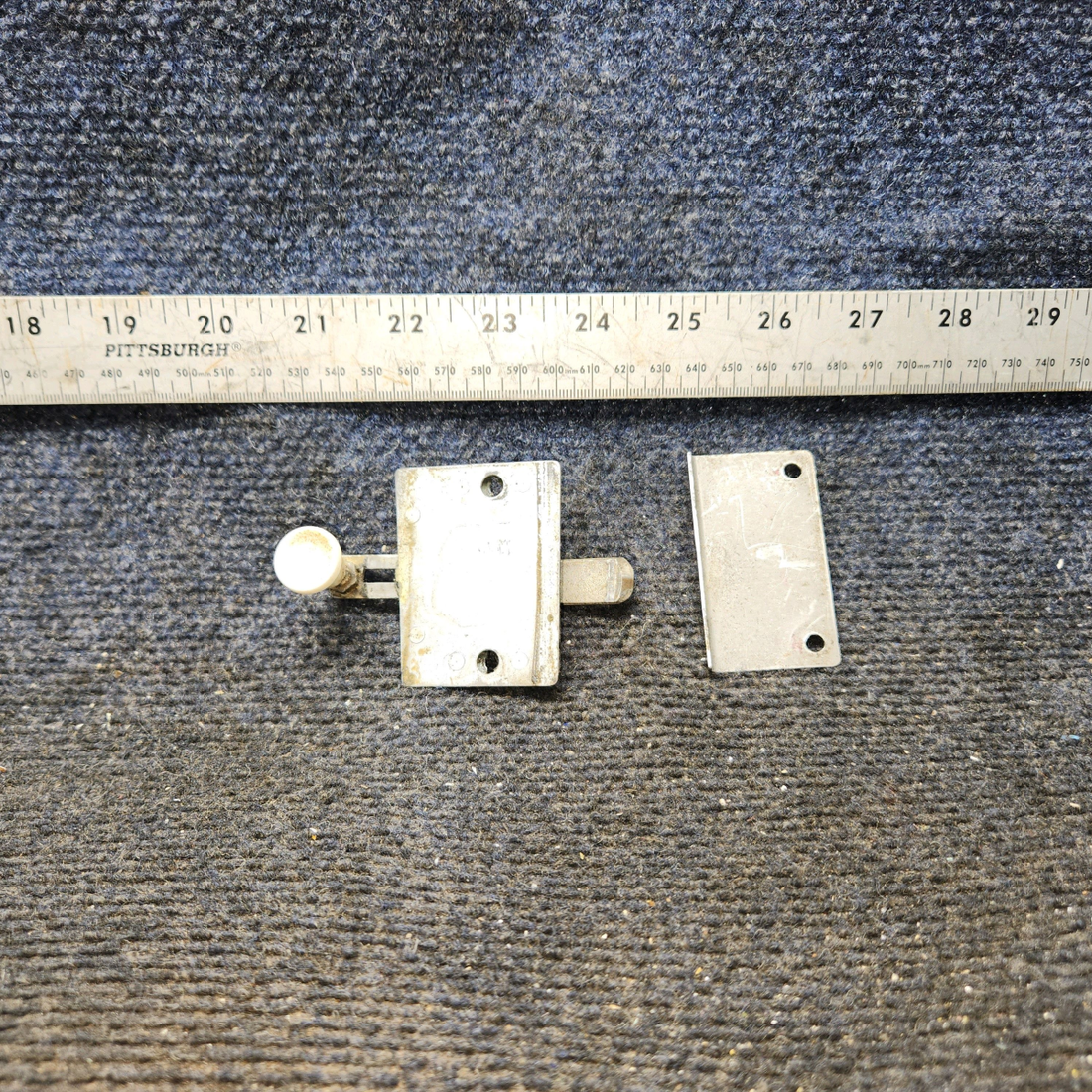 Used aircraft parts for sale, 0411590-1 Cessna 172E Cabin Door Thumb Latch Assembly (White)