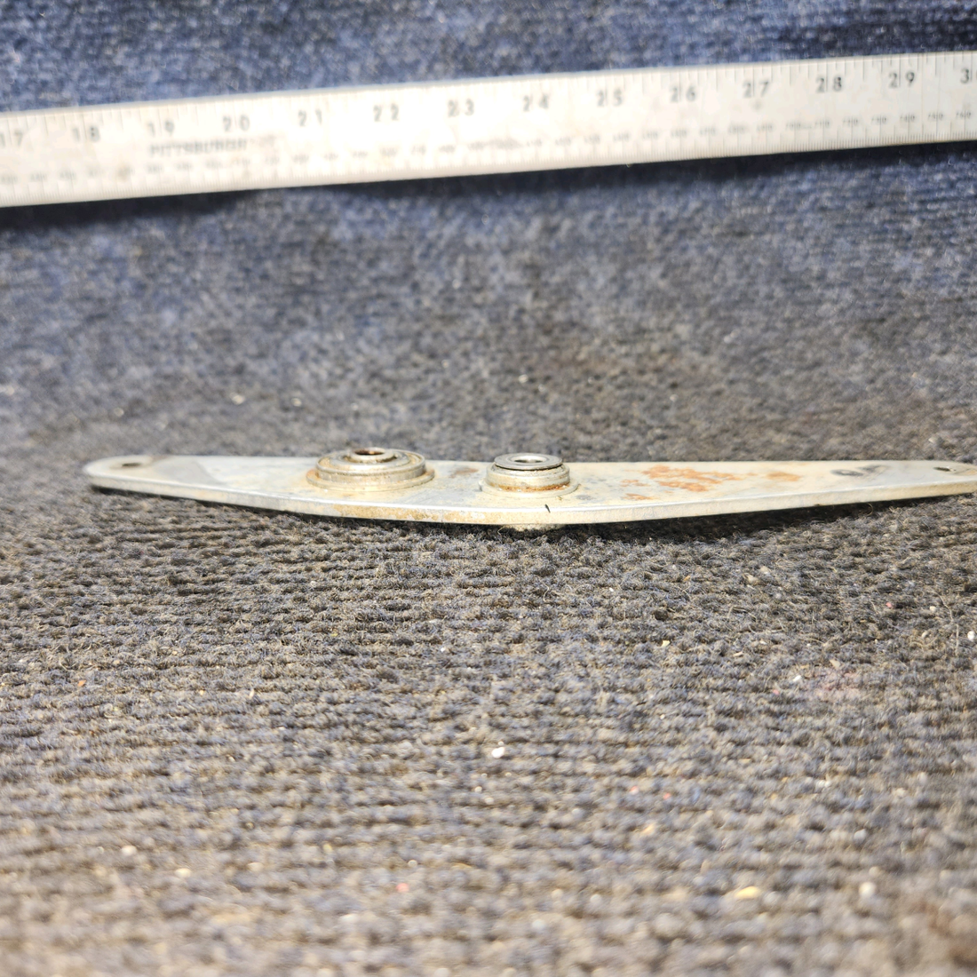 Used aircraft parts for sale, 0513370-1 Cessna 172F Elevator Bellcrank Assy Forward