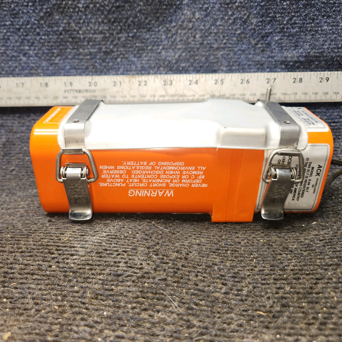 Used aircraft parts for sale, E-04 406 ELT cessna 172N Emergency Locator Transmitter 406 – Cracked Antenna
