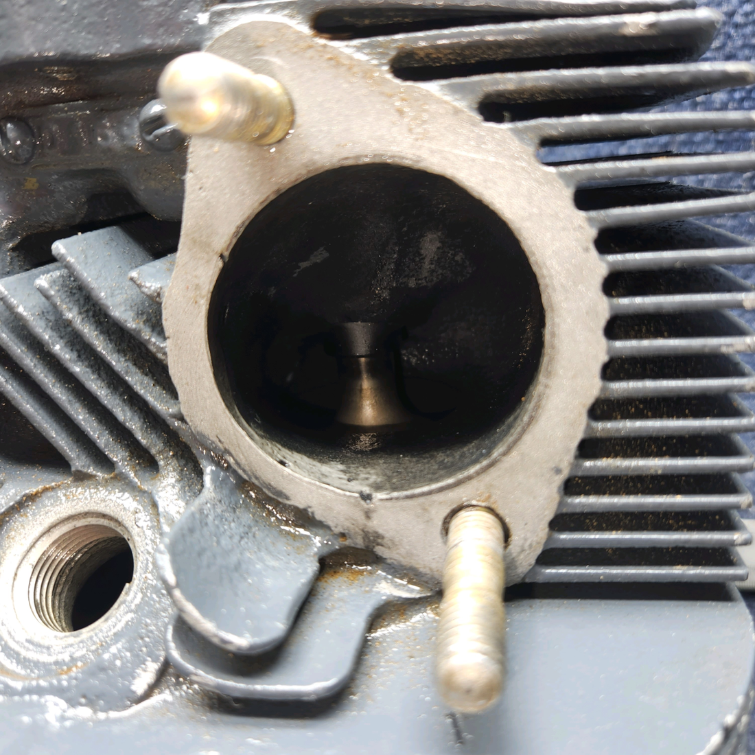 Used aircraft parts for sale, LW12416 Lycoming CESSNA 172K CYLINDER WIDE DECK USED IN O-320 SERIES CHROME -10 HRS  ONLY