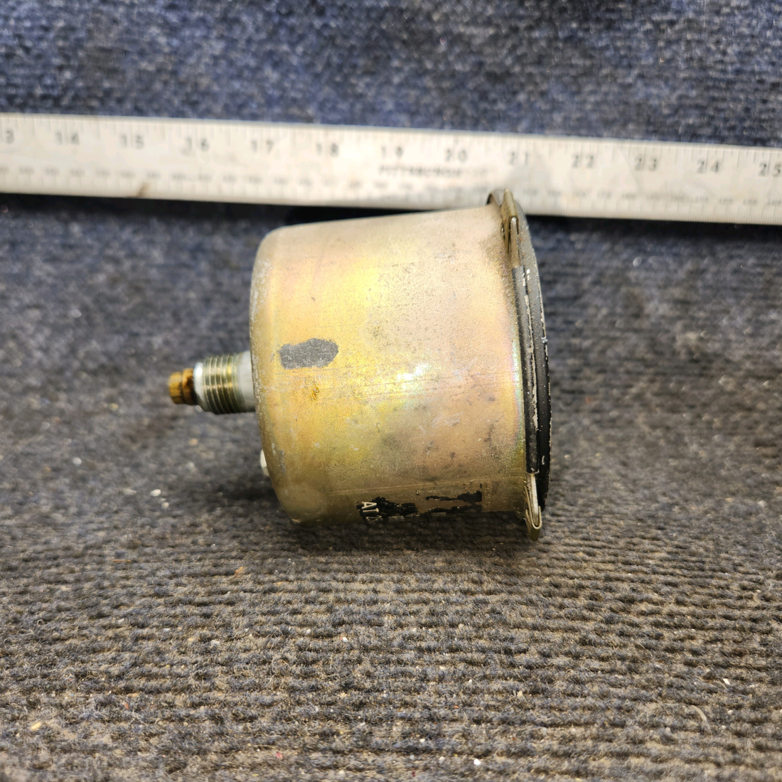 Used aircraft parts for sale, RT-7 cessna 150G Mechanical Recording Tachometer Indicator