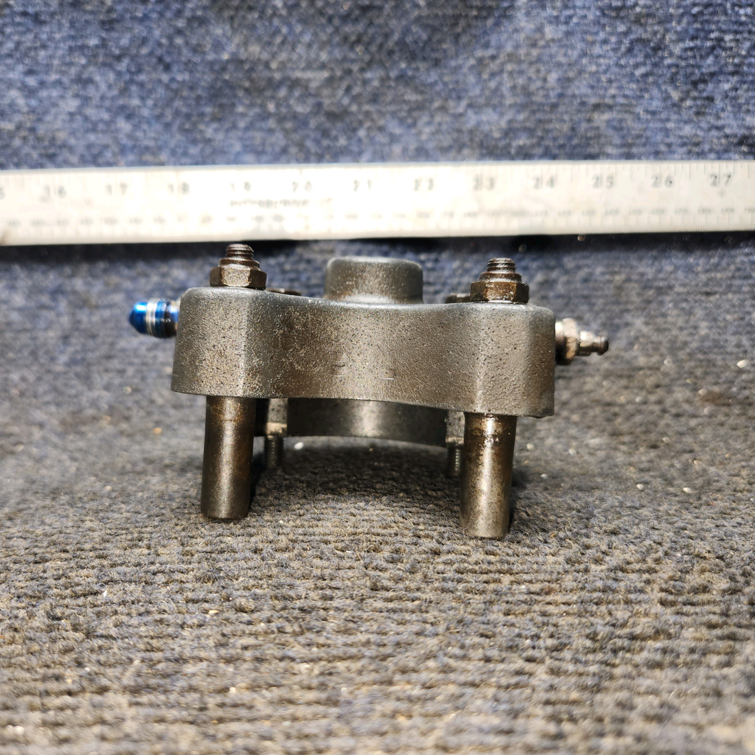 Used aircraft parts for sale, C163030-0107 Cleveland 30-63 cessna 150G Brake Caliper Assy