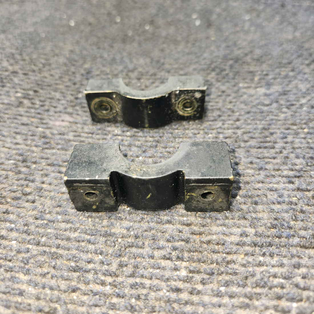 Used aircraft parts for sale, S1674-1 Cessna 182G Rudder Bar Bearing Pair