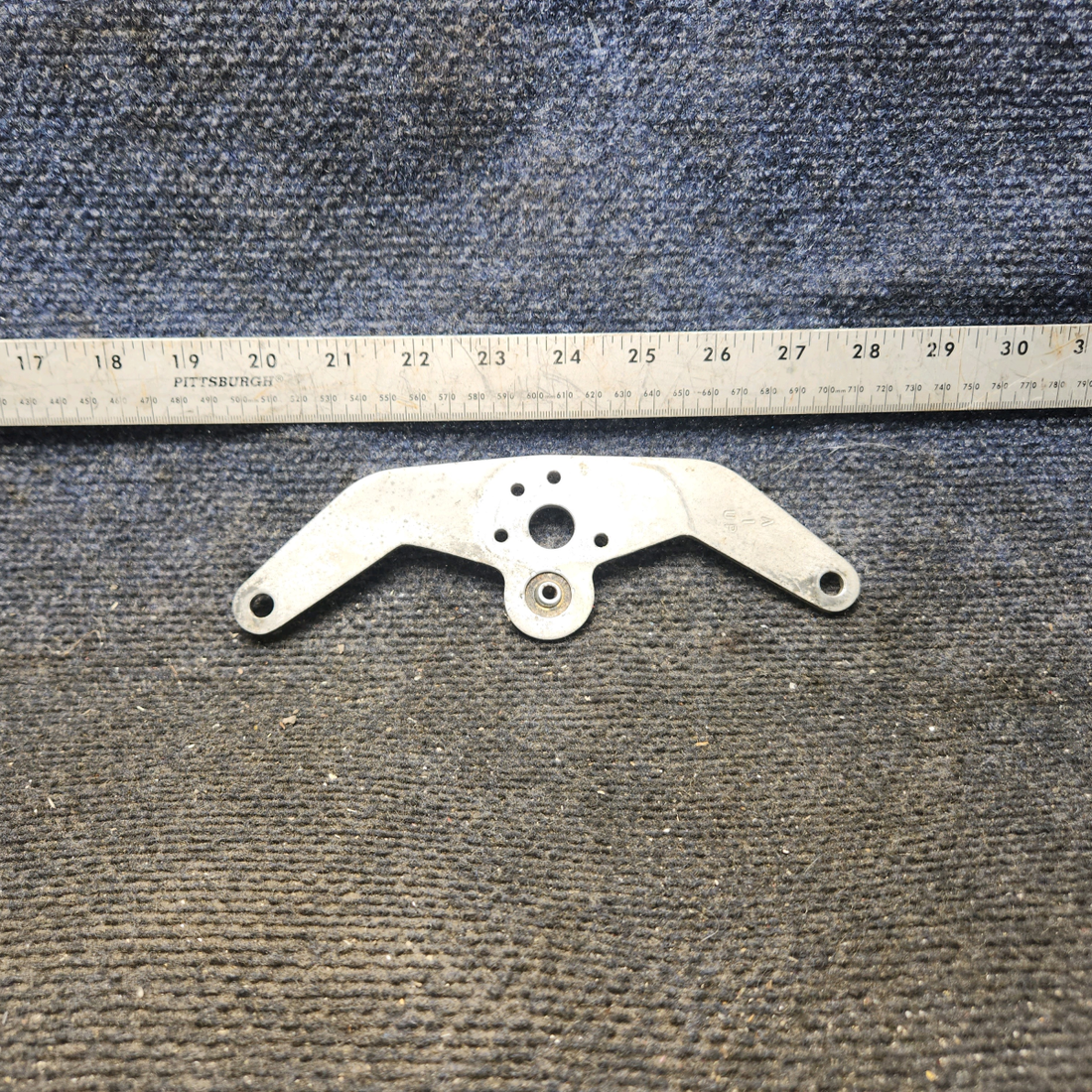 Used aircraft parts for sale, 0432166-1 cessna 150G Elevator Bellcrank Assembly