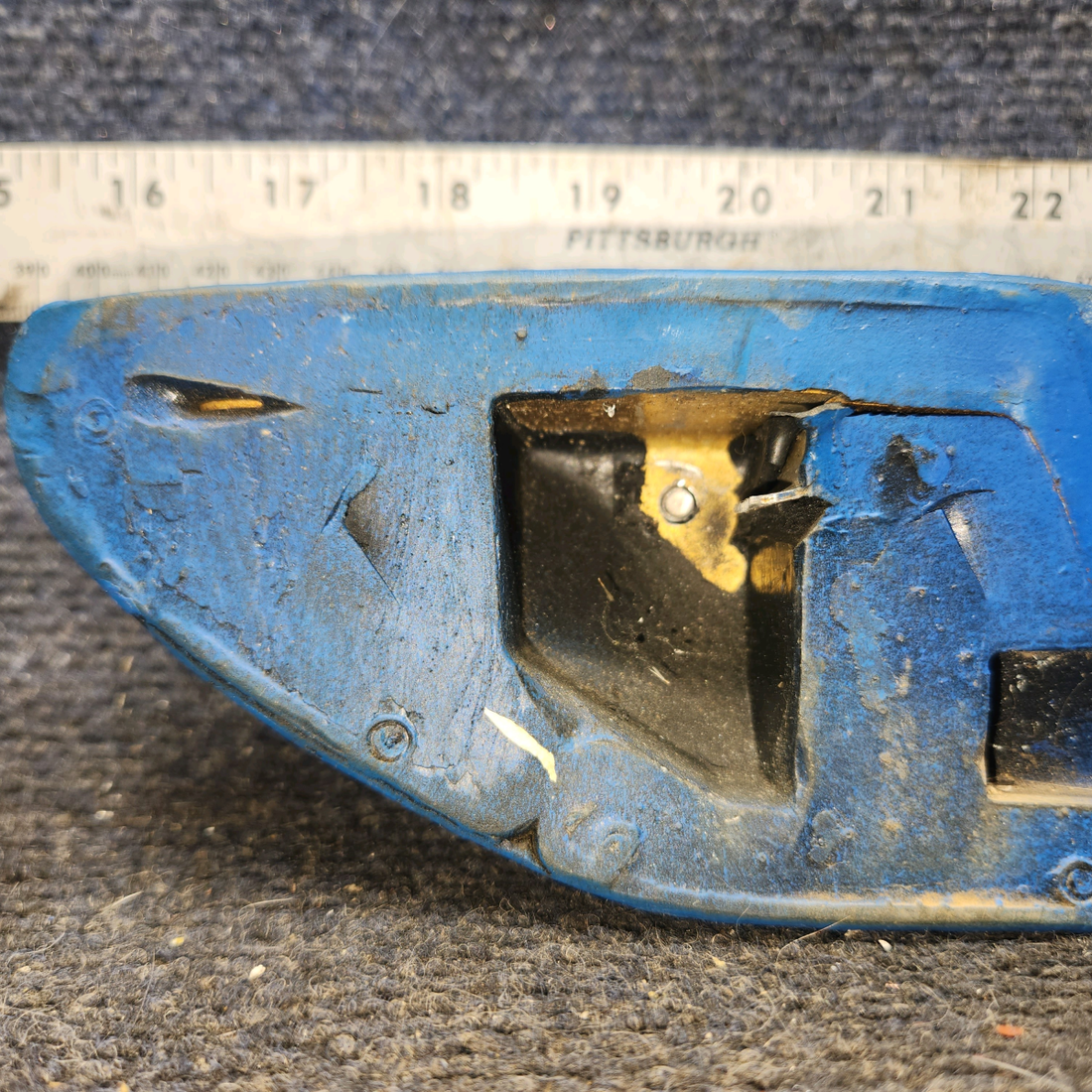 Used aircraft parts for sale, 0717011-28 cessna 172N Armrest Assembly – RH