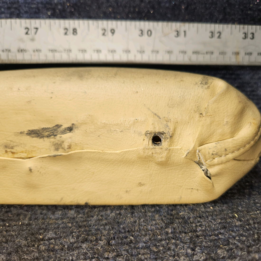 Used aircraft parts for sale, 0500104-53 Cessna 172 Arm Rest RH