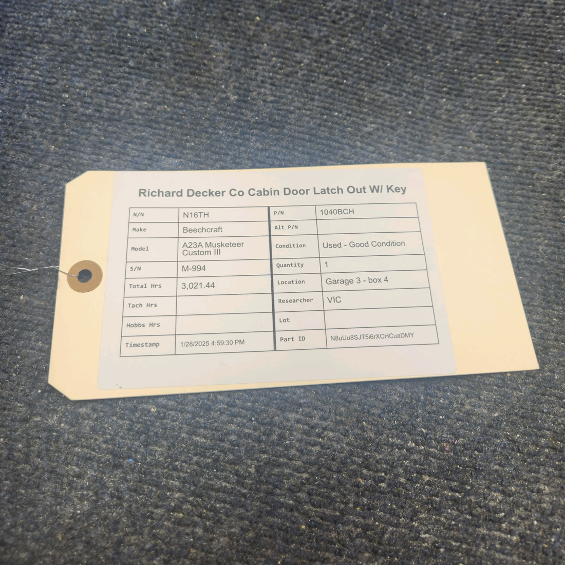 Used aircraft parts for sale, 1040BCH Beechcraft A23A Musketeer Custom III RICHARD DECKER CO CABIN DOOR LATCH OUT W/ KEY