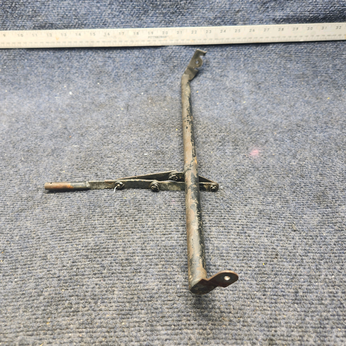 Used aircraft parts for sale, 650220-001 Mooney M20K COWL FLAP TORQUE TUBE ASSEMBLY