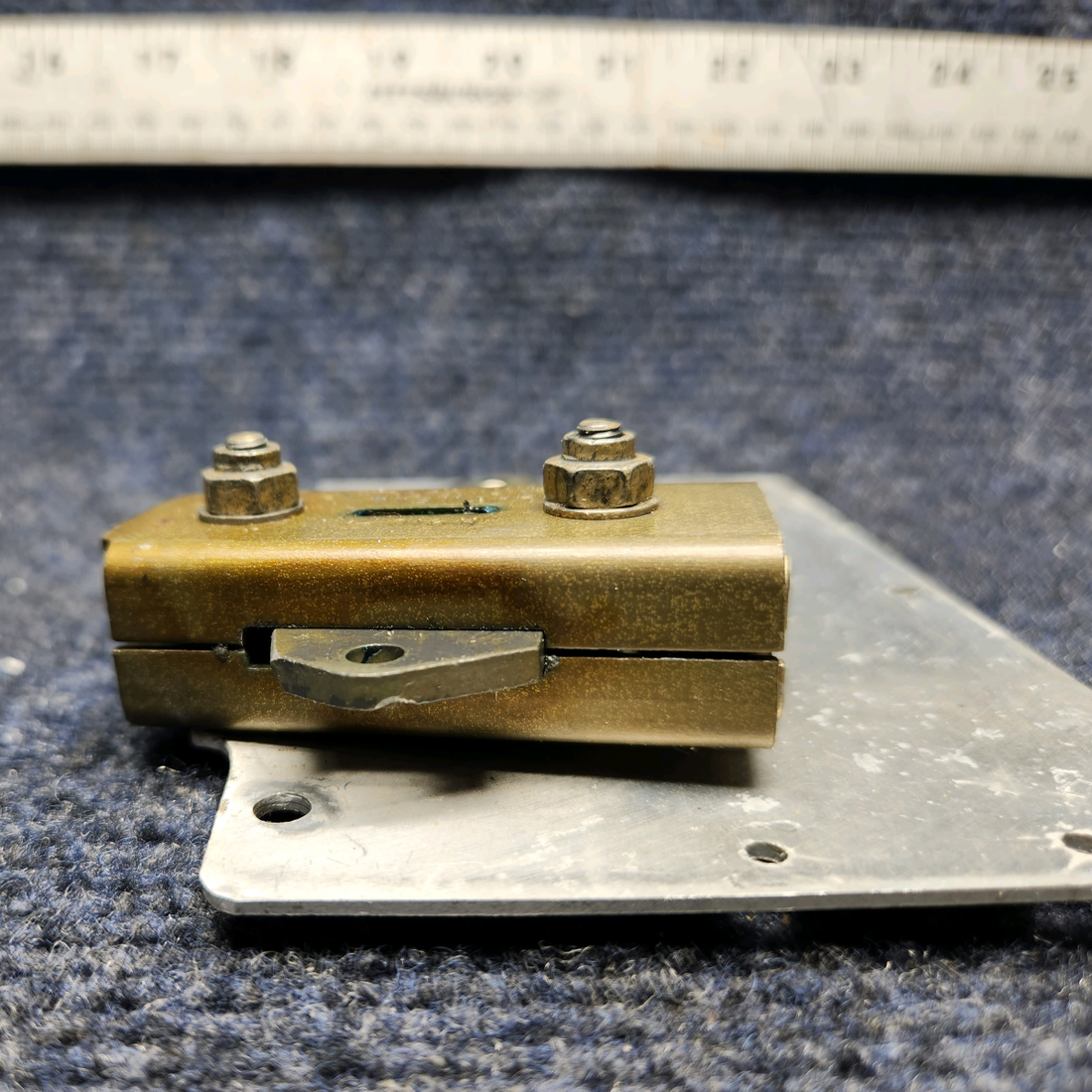 Used aircraft parts for sale, H-910-1 MOONEY M20J LACHT DOOR UPPER WITH PLATE