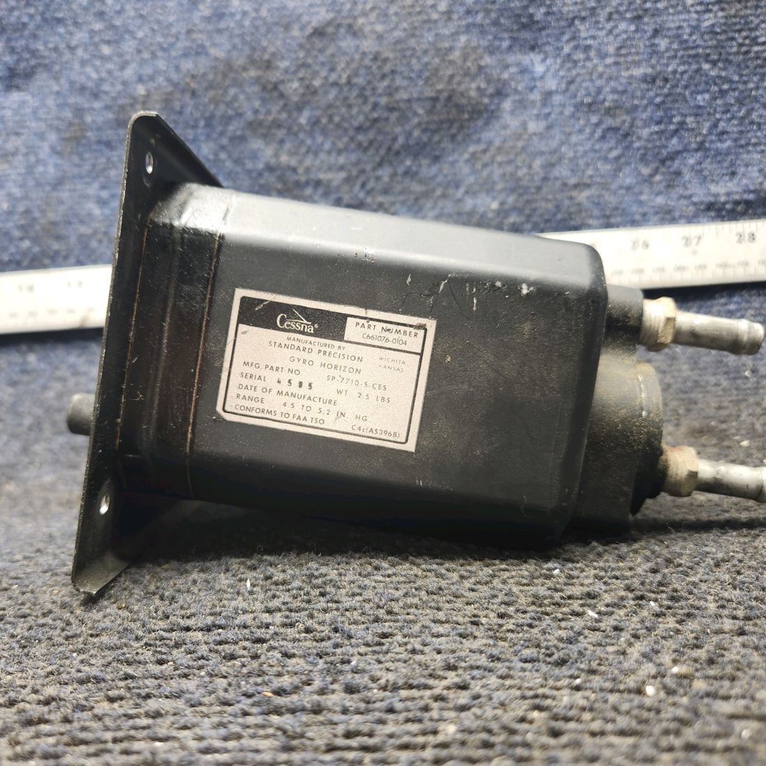 Used aircraft parts for sale, SP-7710-5-CES Cessna Standard Precision Piper PA-28-140 Gyro Horizon