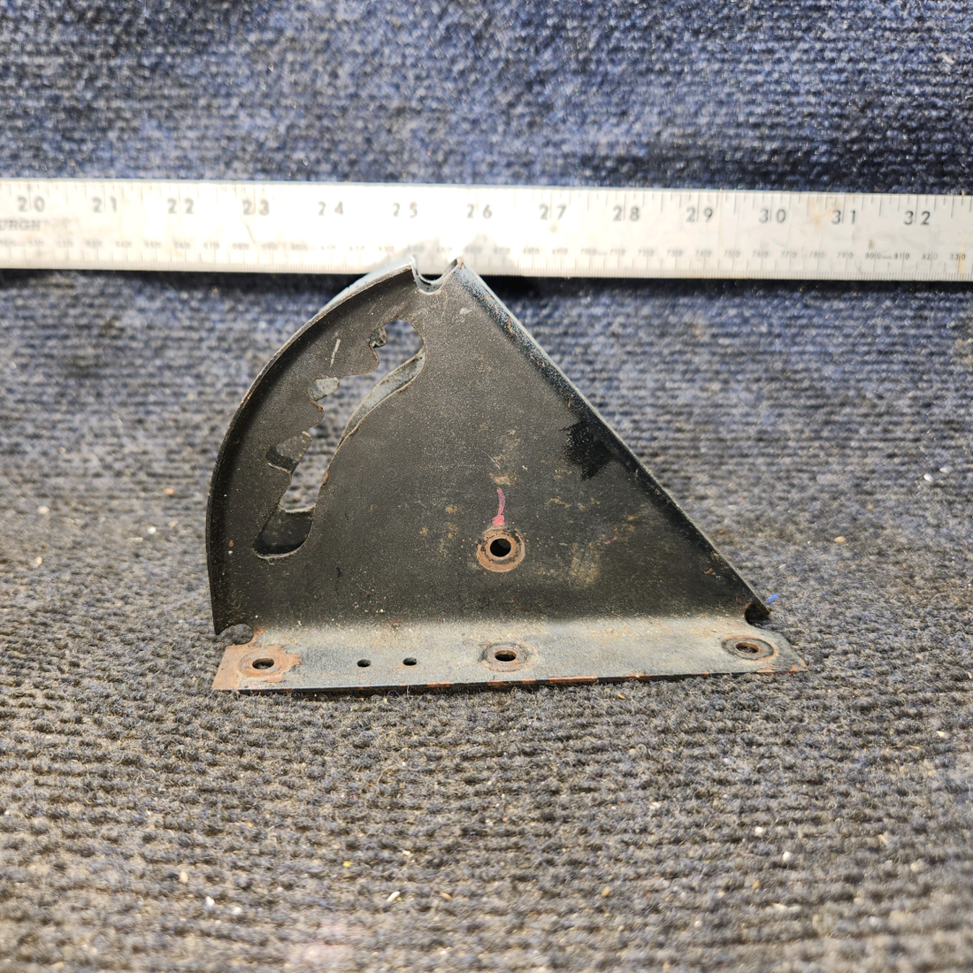Used aircraft parts for sale, 62738-000 Piper PA-28-140 Flap Handle Notch Bracket