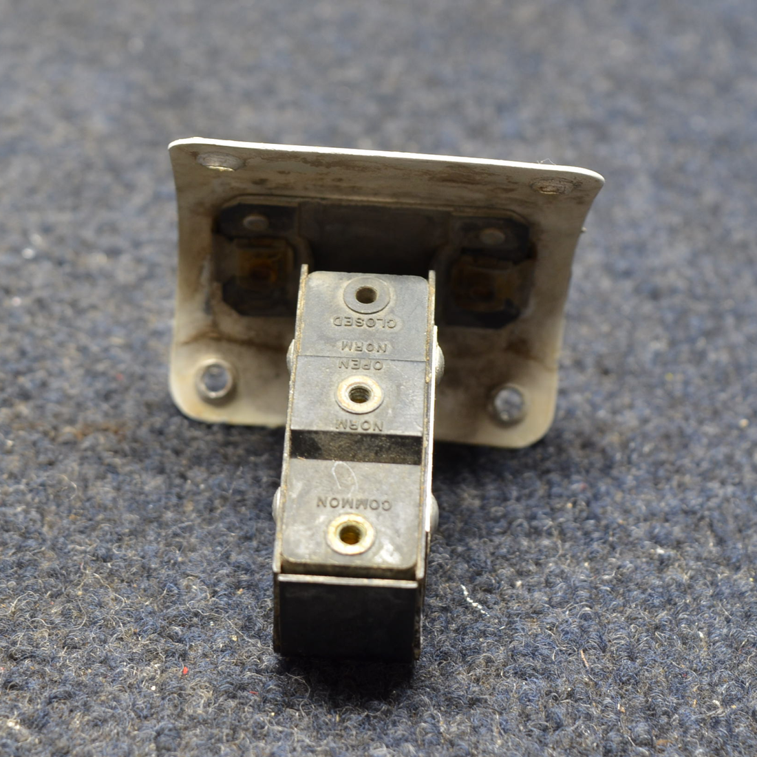 Used aircraft parts for sale, C-52207-4 Cessna C175 CESSNA -PIPER FLIGHT SAFE LIFT DETECTOR ASSY