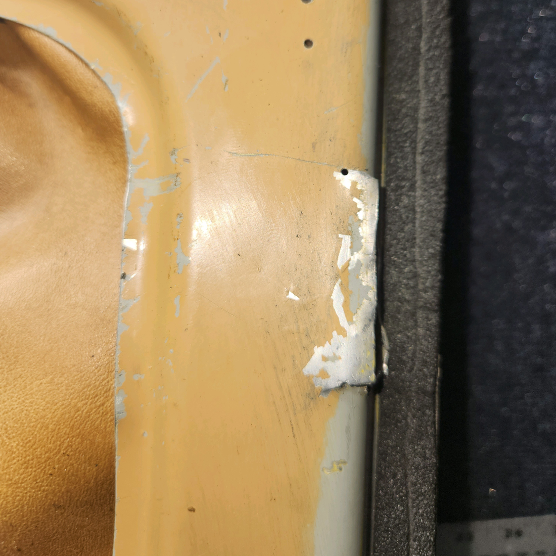 Used aircraft parts for sale, 20706-004 PIPER PA-24-250 Baggage Door Assembly W/ Hardware