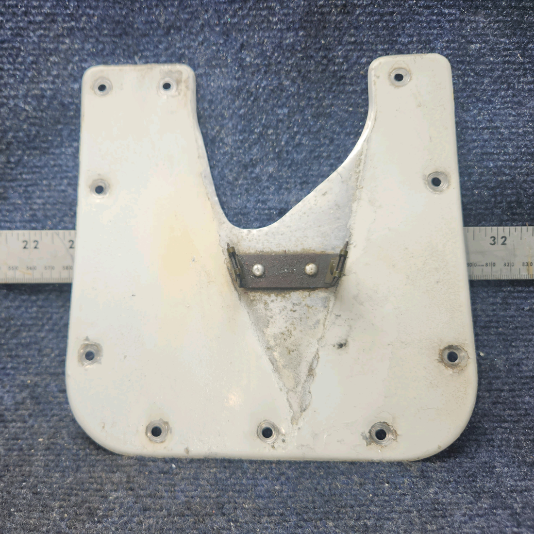 Used aircraft parts for sale, 65688-001 Piper PA28-140 Main Landing Gear Plate Assy RH