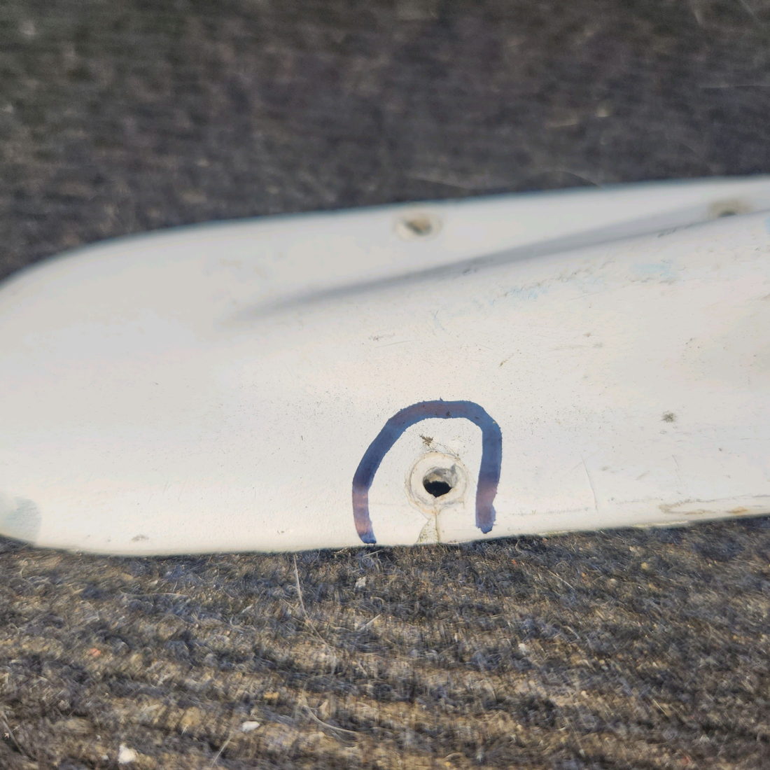 Used aircraft parts for sale, 0531020-1 cessna 172N Dorsal Fin Tip
