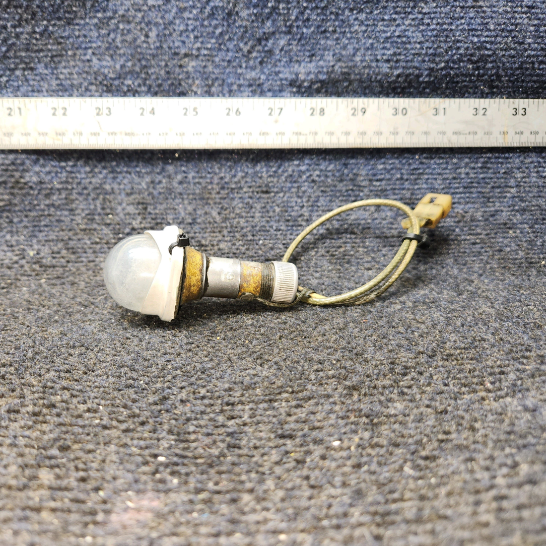Used aircraft parts for sale, A-2064-1073 Grimes Piper PA32RT-300 Rear Position Light Assembly with Lens and Retainer (12V)