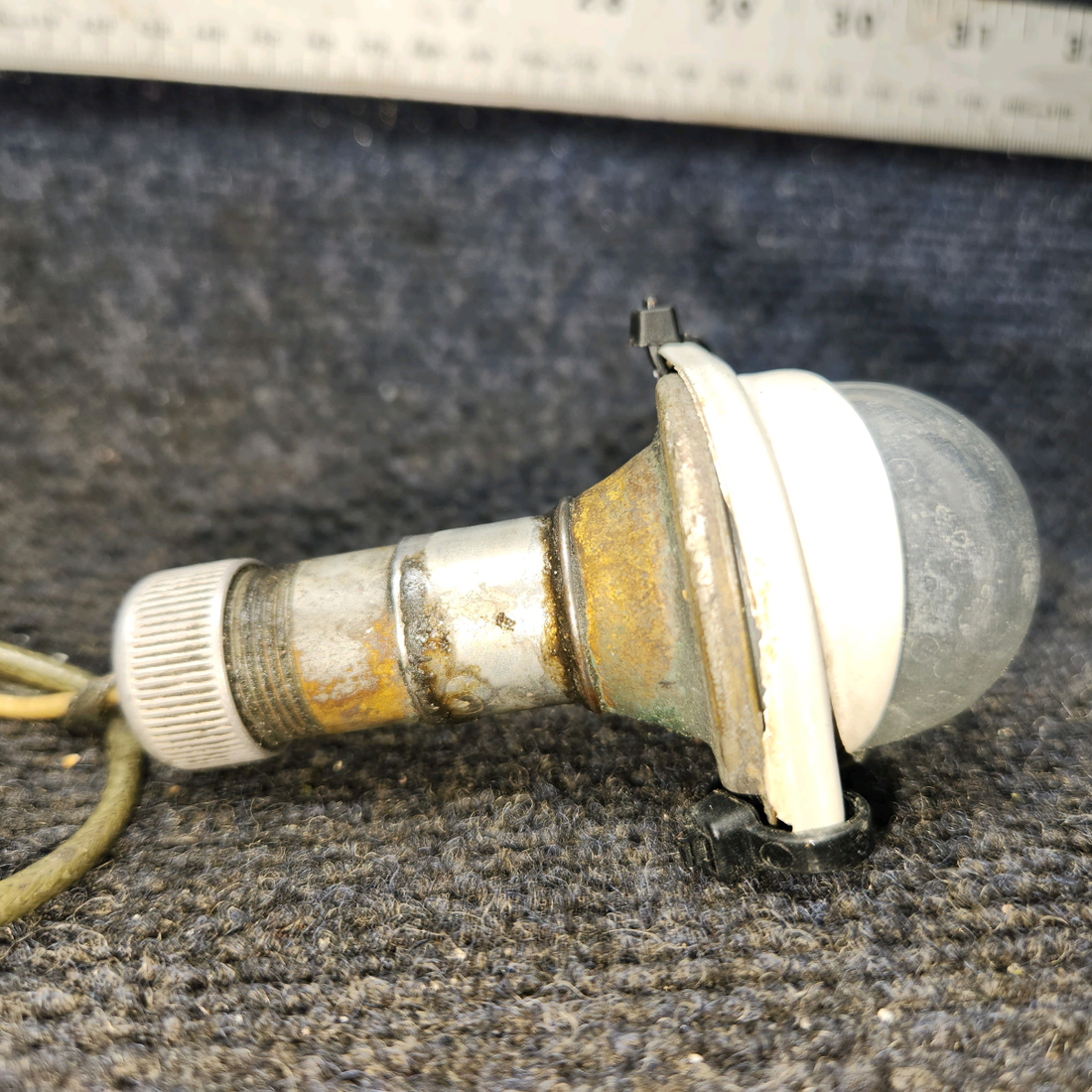 Used aircraft parts for sale, A-2064-1073 Grimes Piper PA32RT-300 Rear Position Light Assembly with Lens and Retainer (12V)