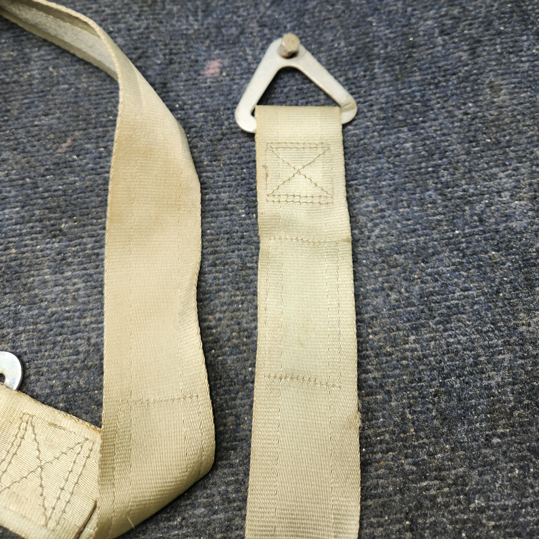 Used aircraft parts for sale, S-1746V13 CESSNA 172K SEAT BELT ASSEMBLY - BEIGE