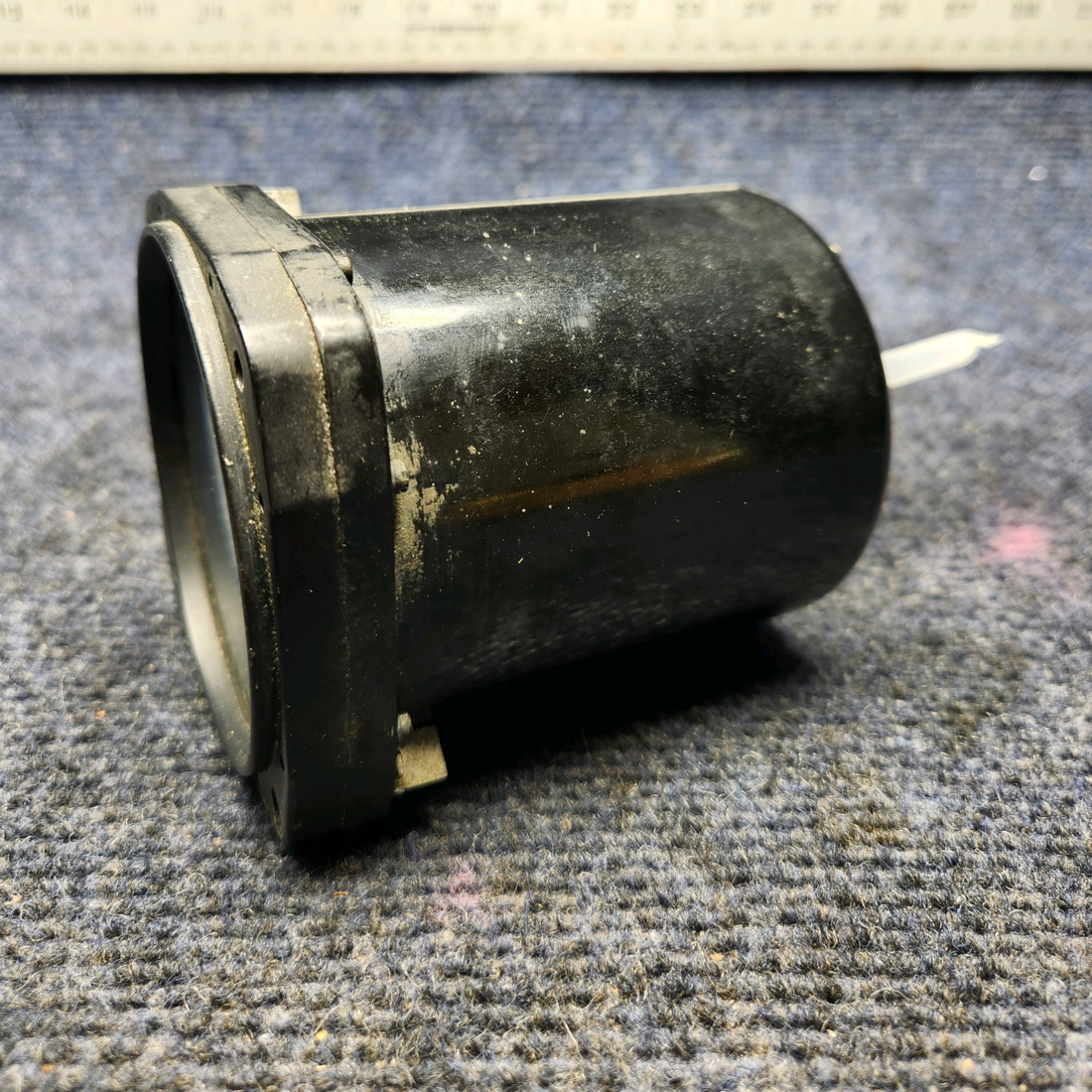 Used aircraft parts for sale, 22-222-01 Beechcraft Beechcraft A23A Musketeer Custom III RATE OF CLIMB INDICATOR