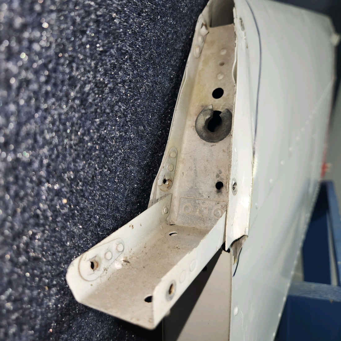 Used aircraft parts for sale, 0431004-2 CESSNA 150G Vertical Fin Assembly