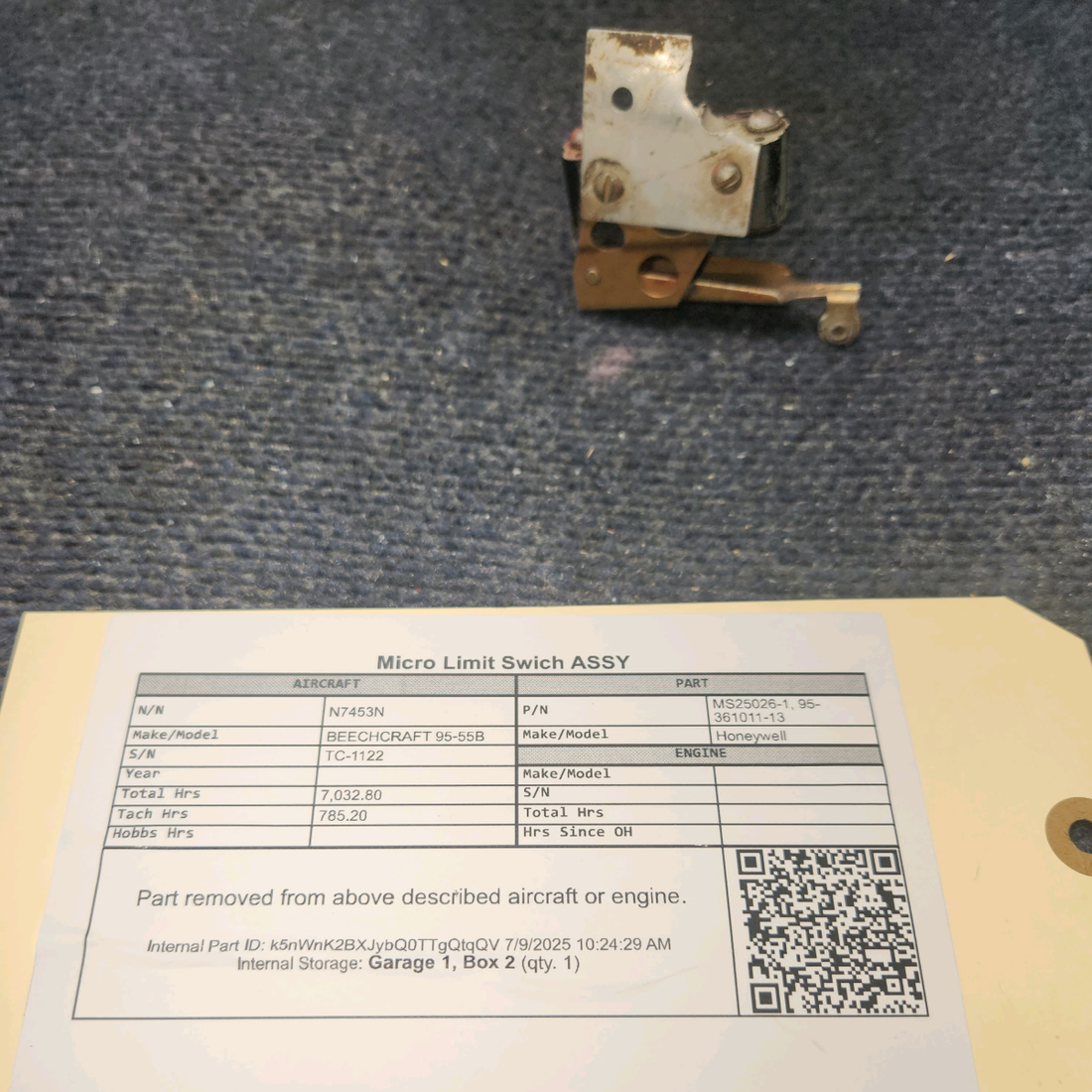 Used aircraft parts for sale, MS25026-1 Honeywell BEECHCRAFT 95-55B Micro Limit Swich ASSY