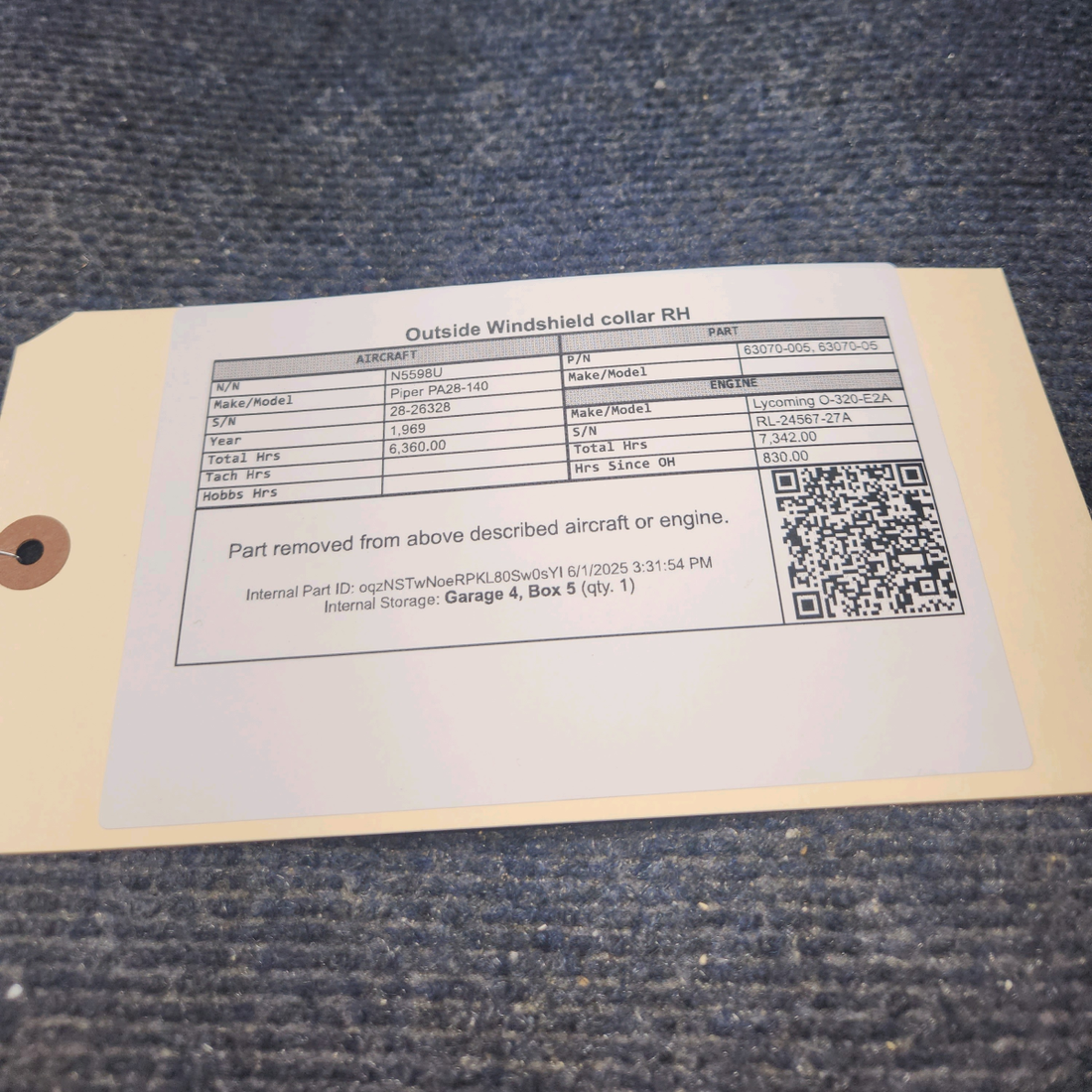 Used aircraft parts for sale, 63070-005 Piper PA28-140 Outside Windshield Collar RH