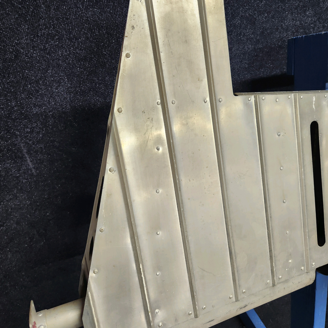 Used aircraft parts for sale, 2432000-810 Cessna  [part_model] CESSNA 172 ELEVATOR ASSEMBLY RH- NO TRIM