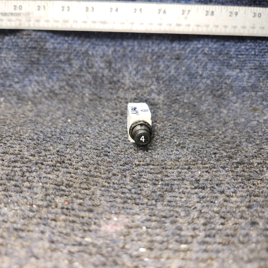 Used aircraft parts for sale, 7277-2-4 klixon 7274-2 PIPER PA-24-250 Circuit Breaker - 4 AMP