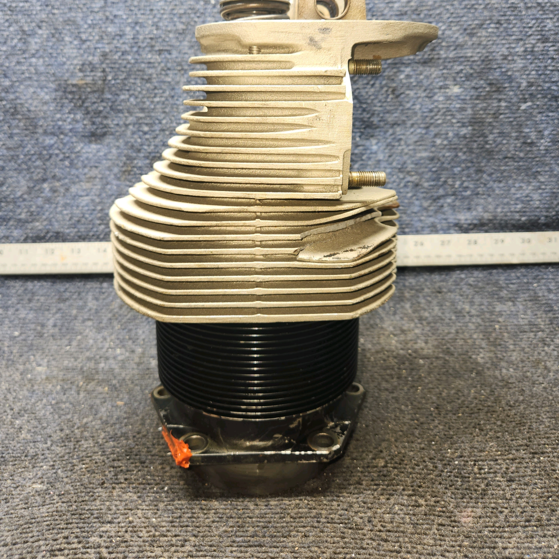 Used aircraft parts for sale, SA10200-A1 Superior O-300 Cessna 172 Cylinder with Valves and Springs