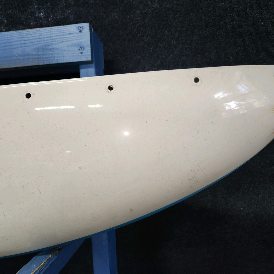 Used aircraft parts for sale, 62090-000 PIPER PA28-140 LH Wing Tip Assembly - Fiberglass