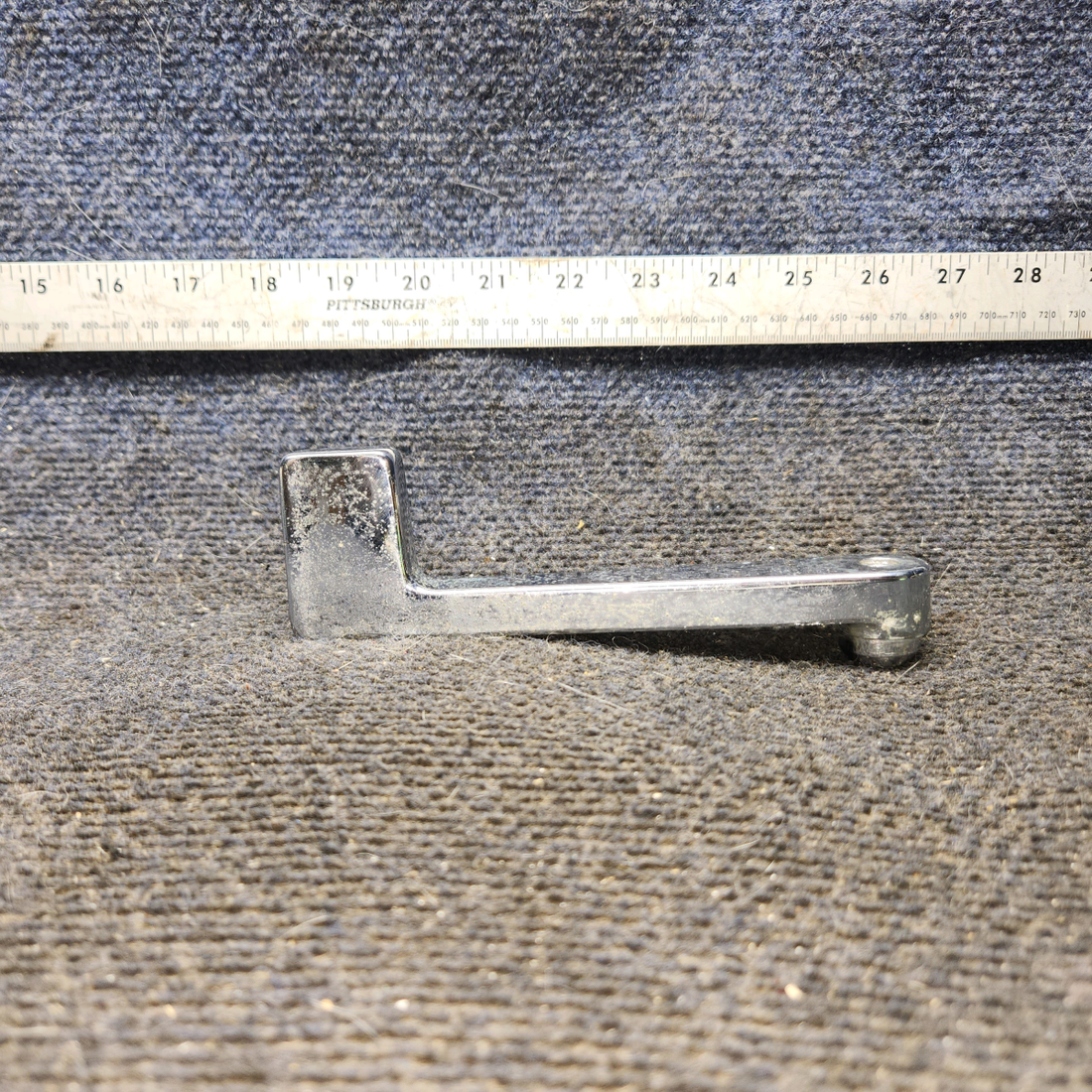 Used aircraft parts for sale, 1217053-4 cessna 172N Cabin Door Handle