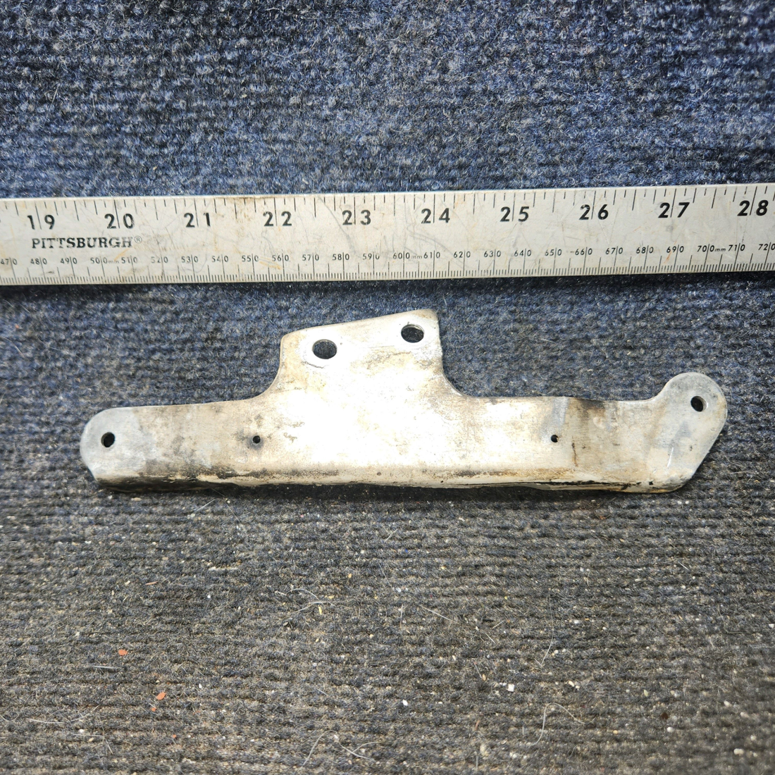 Used aircraft parts for sale, 0541218-2 cessna 172N Wheel Fairing Bracket Stiffener – RH