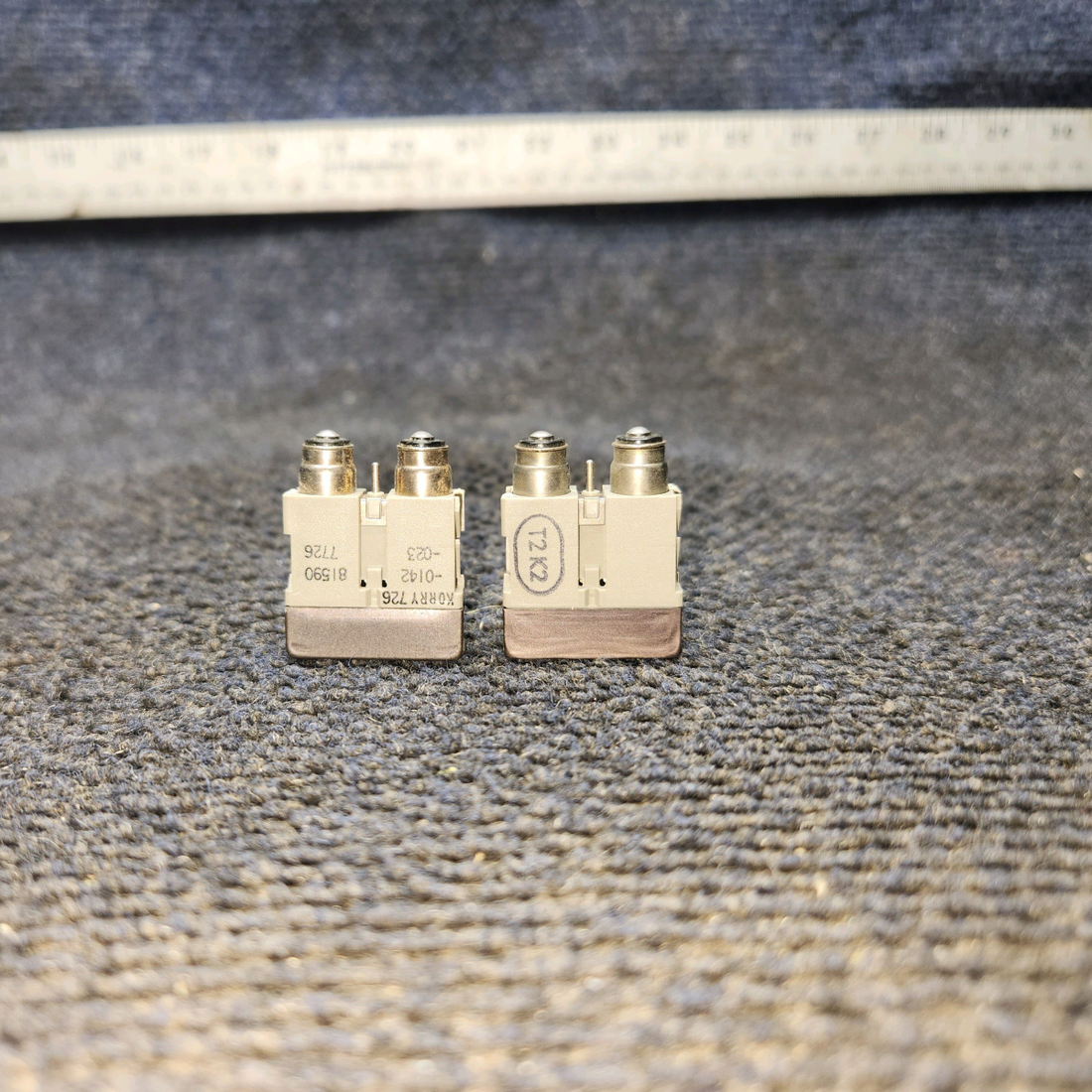 Used aircraft parts for sale, 726-7106-023 Korry Piper PA-31T Annunciator Switch – Cabin Door Unsafe Indicator