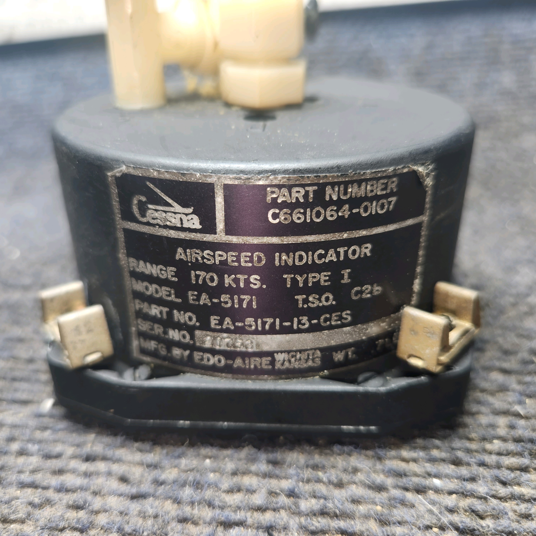 Used aircraft parts for sale, C661064-0107 Sigma-Tek cessna 172N Airspeed Indicator